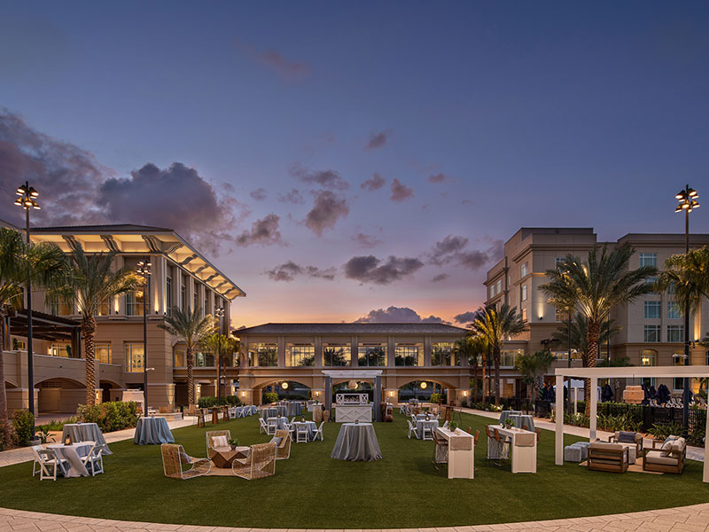 Exterior View Of The Gaylord Palms Resort, Kissimmee Florida