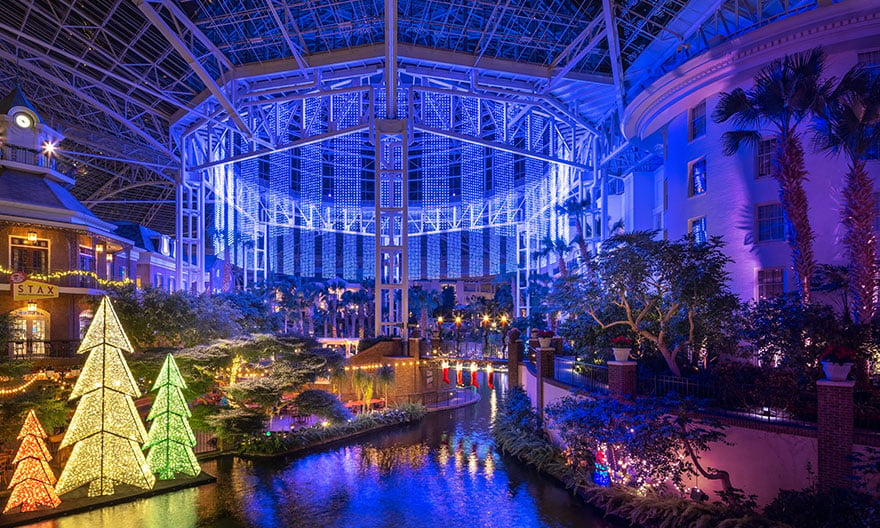 ‘ICE!’ IS BACK! GAYLORD OPRYLAND’S ARCTIC HOLIDAY TRADITION RETURNS AFTER TWO-YEAR HIATUS