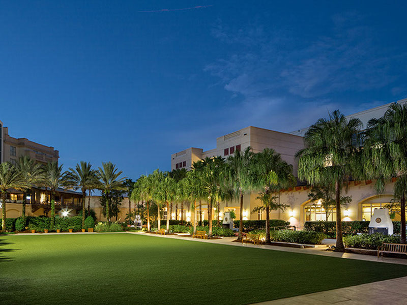 Gaylord Palms Coquina Lawn